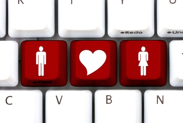 Why Should Christian Singles Use Online Dating Sites? 